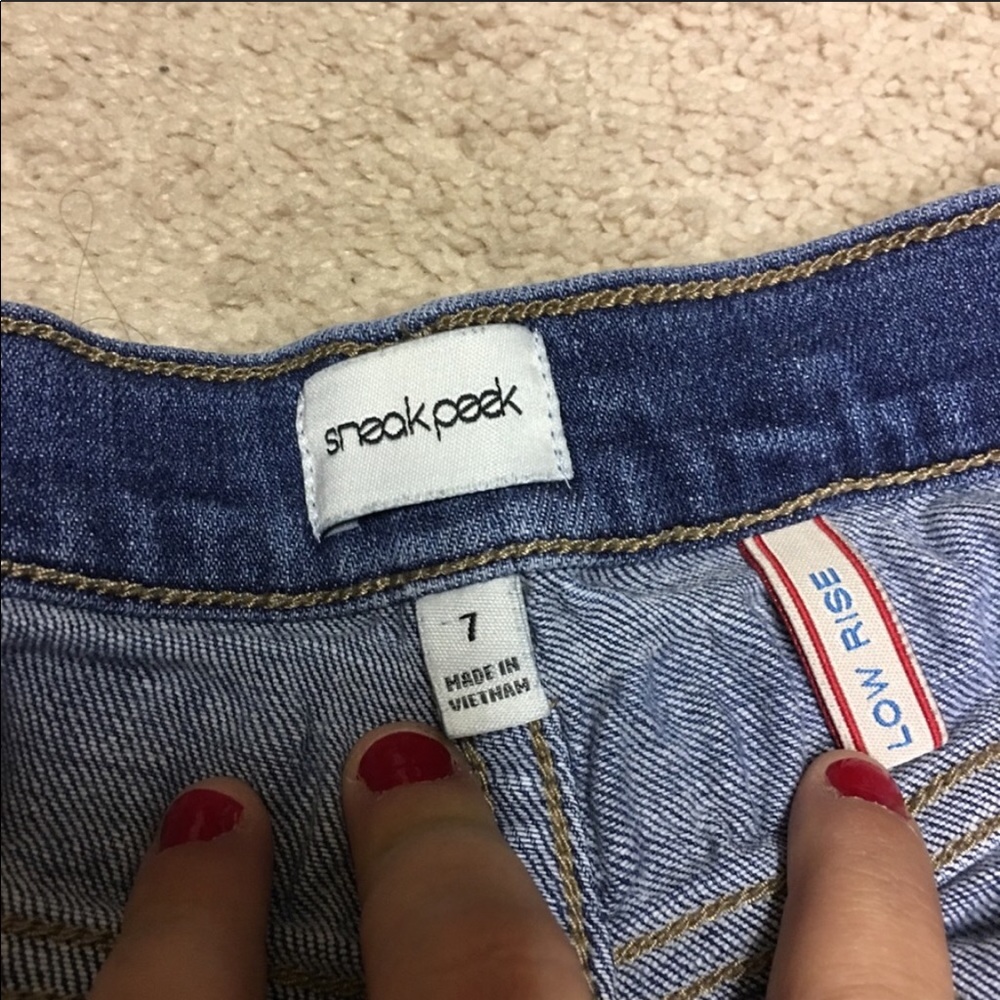 Distressed Jeans - Picture 5 of 6